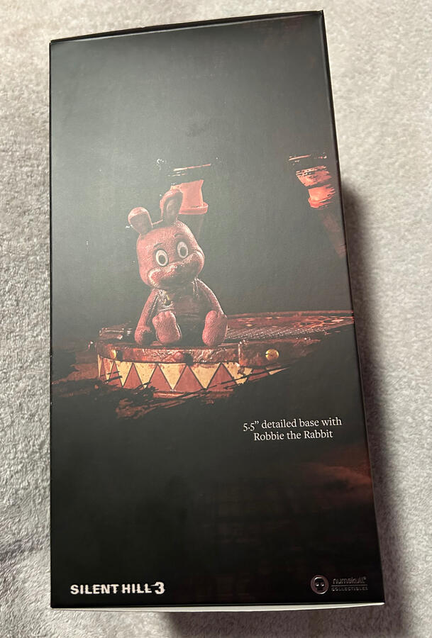 Silent Hill 3 Heather Statue Box (Side B) Silent Hill 3 Heather Statue Box (Side B)